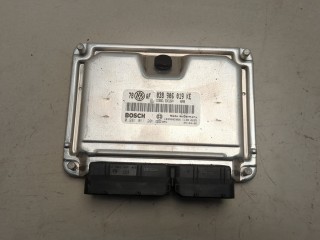 Блок управления двигателем Volkswagen Passat 2000-2005
