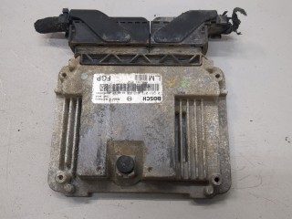 Блок управления двигателем Opel Signum 2003-2005