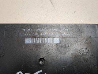 Блок комфорта, ориг. номер 1J0959799AH, Volkswagen Passat 5 1996-2001