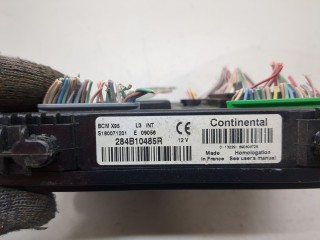 Блок управления бортовой сети (Body Control Module), ориг. номер 284B10485R, Renault Megane 2006-2009