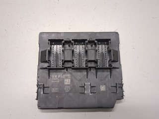 Блок управления бортовой сети (Body Control Module) Volkswagen Passat 2011-2015