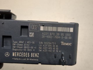 Блок управления доводчика багажной двери, ориг. номер A2218703995, Mercedes S-Класс 2009-2013