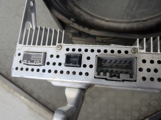 Усилитель звука, Tesla Model 3 2017-2021