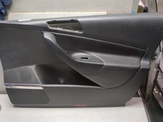 Дверная карта (Обшивка двери) правая передняя Volkswagen Passat 2005-2010