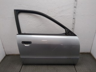 Дверная карта (Обшивка двери) правая передняя Audi A4 1994-1997