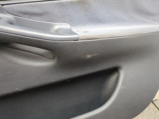 Дверная карта (Обшивка двери) правая передняя, Audi A4 1994-1997