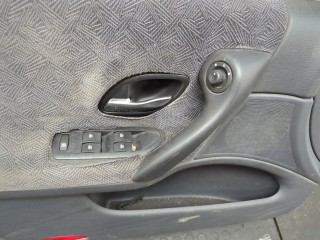 Дверная карта (Обшивка двери) левая передняя, Renault Laguna 2001-2005
