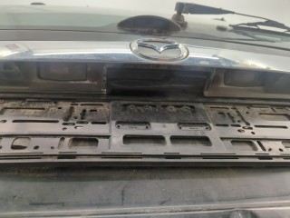 Обшивка крышки (двери) багажника, Mazda Tribute 2000-2004