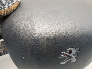 Подушка безопасности водителя, ориг. номер 98072114ZD, Peugeot 208 2012-2016