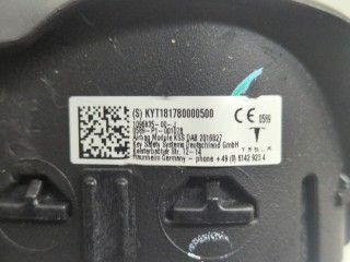 Подушка безопасности водителя, Tesla Model 3 2017-2021