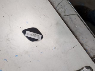 Заглушка буксировочного крюка передняя, ориг. номер 5328505901, Toyota Avensis 3 2008-2011