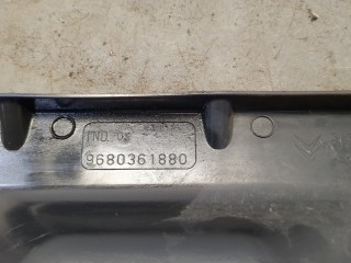 Пластик радиатора, ориг. номер 9680361880, Peugeot 308 2007-2011
