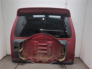 Накладка крышки багажника (двери) Mitsubishi Pajero 2006-2011