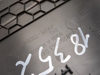 Пластик центральной консоли, ориг. номер 2GJ863046, Volkswagen Taos 2024-2026