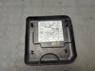 Крышка блока предохранителей, Cadillac Escalade 2 2001-2006