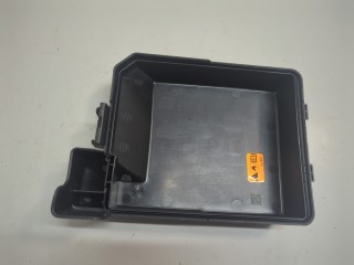 Крышка блока предохранителей, Buick Encore GX 2023-2026