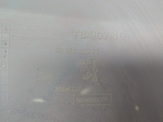 Клык бампера левый задний, Peugeot 3008 2009-2013