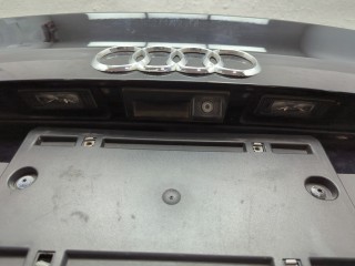 Крышка (дверь) багажника, ориг. номер 8V5827025F, Audi A3 2016-2020