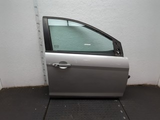 Дверь боковая (легковая) правая передняя Ford Focus 2007-2011