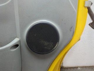 Стекло боковой двери левое переднее, Renault Trafic 2006-2014