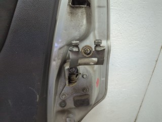 Стекло боковой двери правое заднее, ориг. номер 82300CY00A, Nissan Serena (C25) 2005-2007