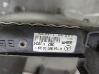 Радиатор охлаждения двигателя, Mercedes A-Класс 2004-2008