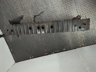 Усилитель бампера передний Ford Focus 2004-2008