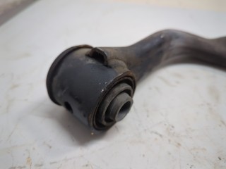 Рычаг подвески правый передний, Toyota Sequoia 2000-2004