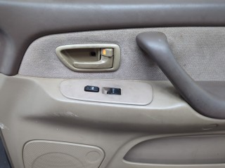Стеклоподъемник электрический правый передний, Toyota Sequoia 2000-2004