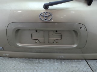 Крышка (дверь) багажника, Toyota Sequoia 2000-2004