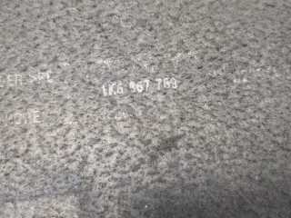 Полка багажника, ориг. номер 1K6867769E, Volkswagen Golf 1997-2006