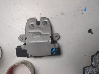 Замок багажника, ориг. номер 31335046, Volvo S40 2003-2007
