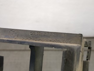 Заглушка (решетка) бампера левая передняя, ориг. номер 8235671, 51118235671, BMW 5 серия 1995-2000