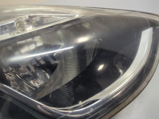 Фара (передняя) правая, ориг. номер 260102482R, Renault Clio 2009-2014