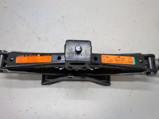 Домкрат, Infiniti QX56 2010-2013