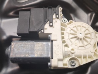 Стеклоподъемник электрический правый задний, Volkswagen Passat 2005-2010