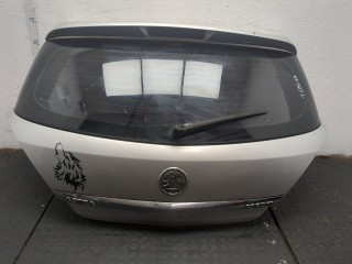 Крышка (дверь) багажника Opel Astra 1998-2009