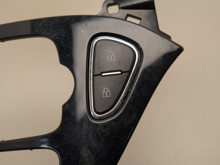Рамка под магнитолу, ориг. номер 13349465, Opel Adam 2013-2019