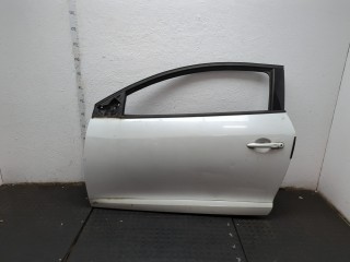 Стекло боковой двери левое переднее Renault Megane 2008-2014