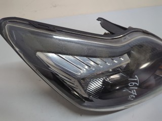 Фара (передняя) правая, Ford Focus 2007-2011