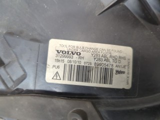 Фара (передняя) правая, Volvo S60 2004-2010