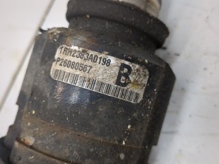 Полуось (приводной вал, шрус) правая передняя, Toyota Yaris 1999-2003