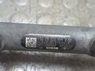Рампа (рейка) топливная, Mercedes C W203 2004-2008