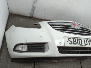 Бампер передний, Opel Insignia 2008-2013