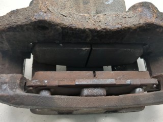 Суппорт правый передний, Nissan X-Trail (T30) 2004-2007