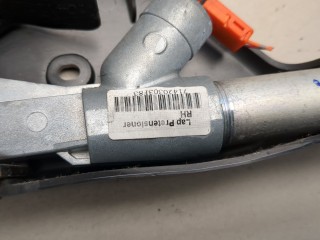 Ремень безопасности правый передний, Nissan Tiida 2004-2012