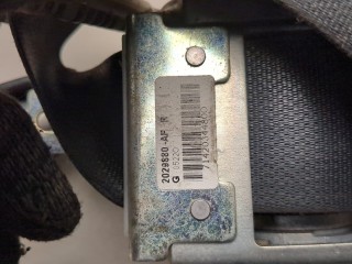 Ремень безопасности правый передний, Nissan Tiida 2004-2012