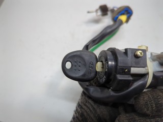 Замок зажигания, ориг. номер 8190025B20, Hyundai Accent 1999-2012