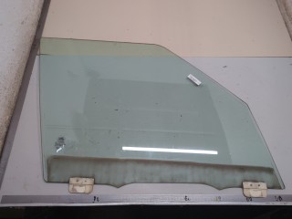 Стекло боковой двери правое переднее Land Rover Range Rover 2005-2009