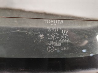 Крышка (дверь) багажника, Toyota Prius 2005-2011